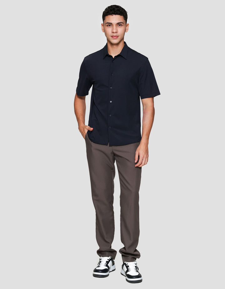 Suko Kemeja Lengan Pendek Bahan Elastis Struktur Pria