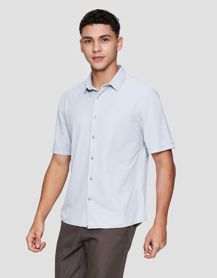 Suko Kemeja Lengan Pendek Bahan Elastis Struktur Pria