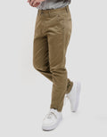 Lois Slim Stretch Fit Celana Chino Pria