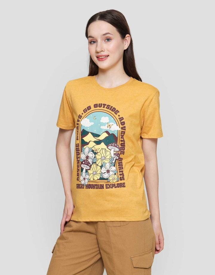 Nevada Comb Mountain Explore Kaos Lengan Pendek Wanita