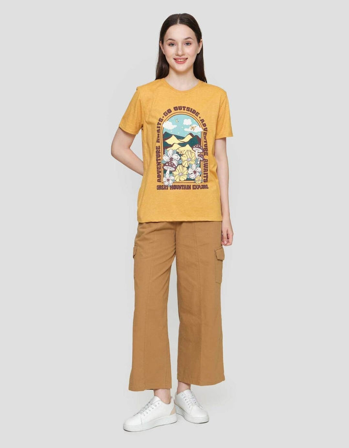 Nevada Comb Mountain Explore Kaos Lengan Pendek Wanita