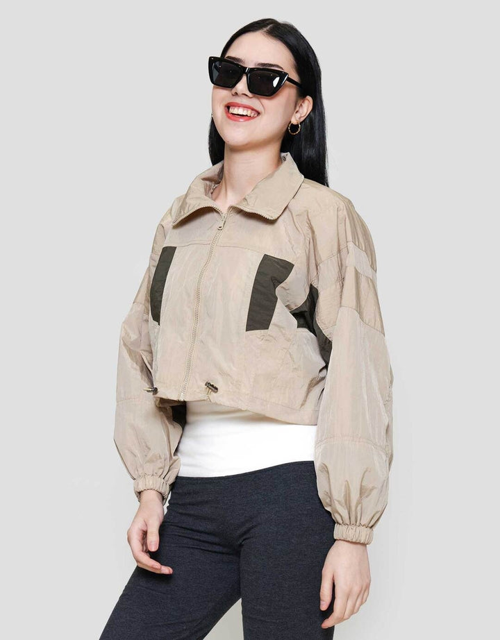 Nevada Sld Boxy Parasut Cut And Sew Jaket Wanita