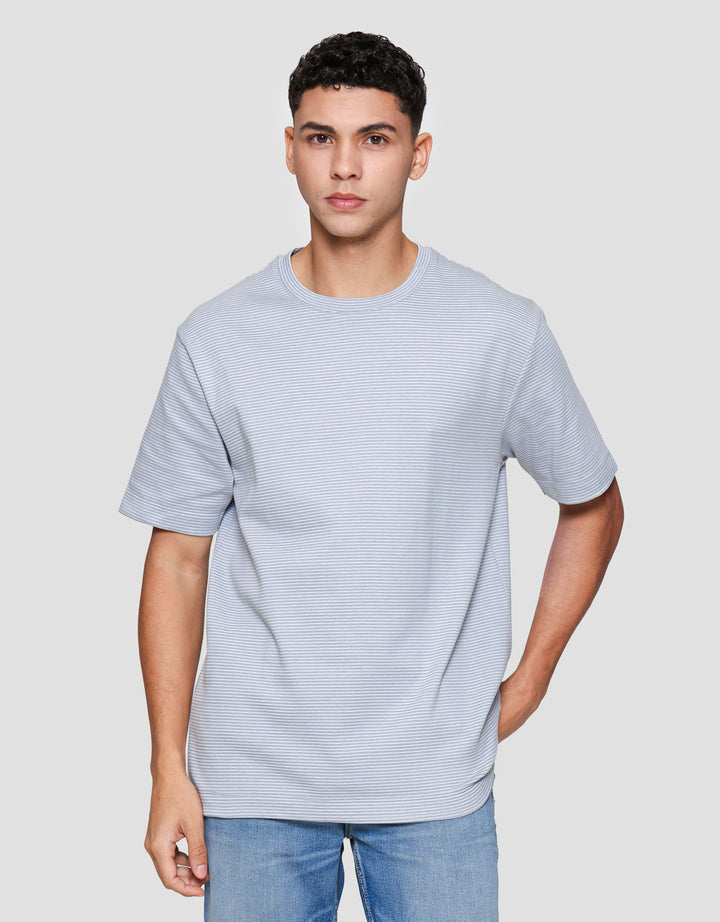 Cole Pin Stripes Kaos Pria