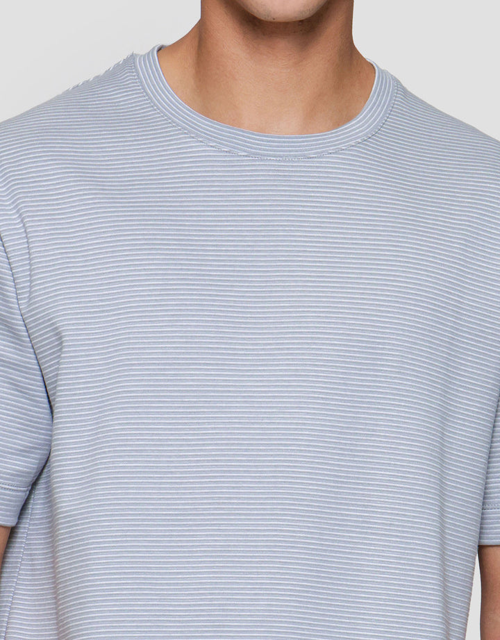 Cole Pin Stripes Kaos Pria