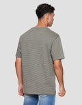 Cole Pin Stripes Kaos Pria