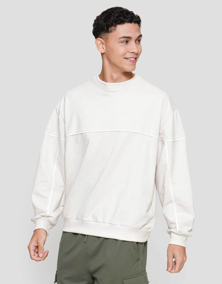 Nevada Cut And Sewn With Pipping Sweater Pria