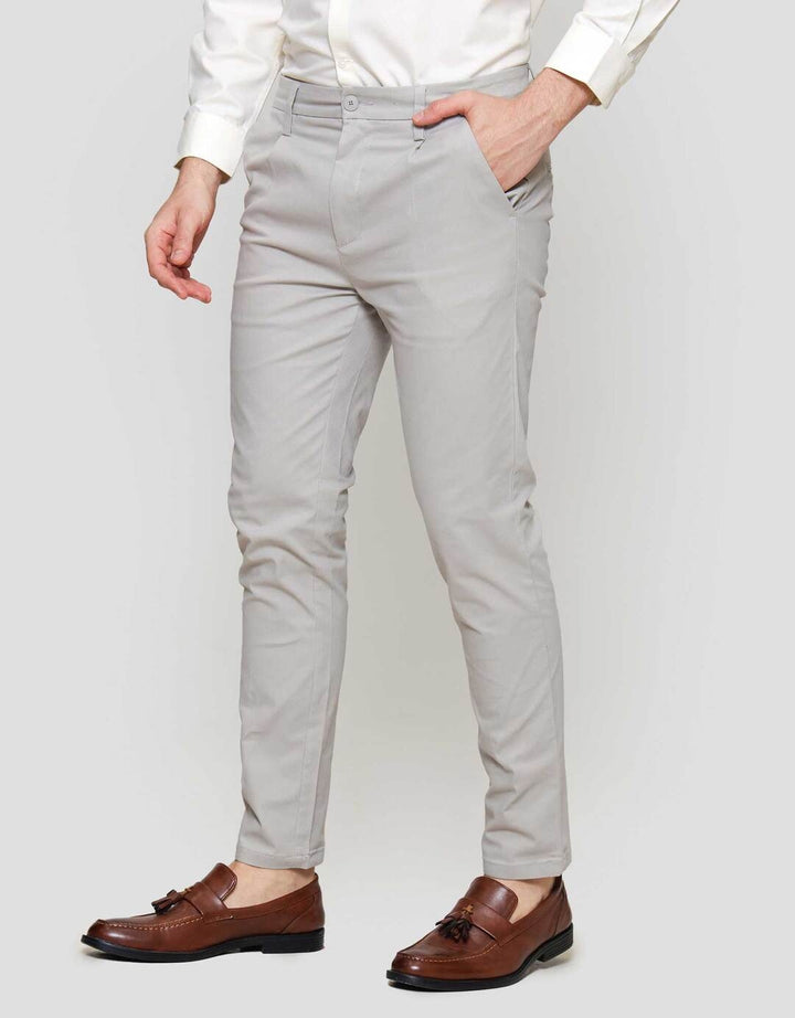Cole Woven Slim Pleated Twill Celana Panjang Pria