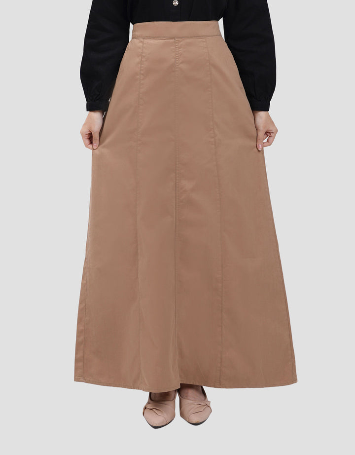 Expand Nydia Rok Wanita