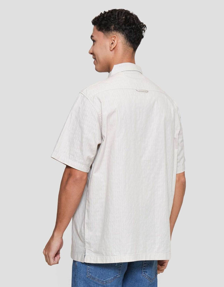 Cole Dobbie Texture Kemeja Pria