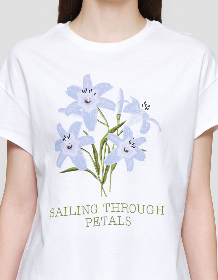 Connexion Print Lily Flowers Kaos Lengan Pendek Wanita