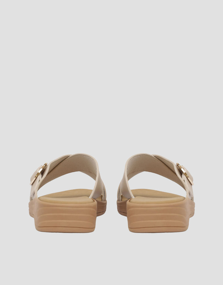 St. Yves Buckle Sandal Slipper Wanita