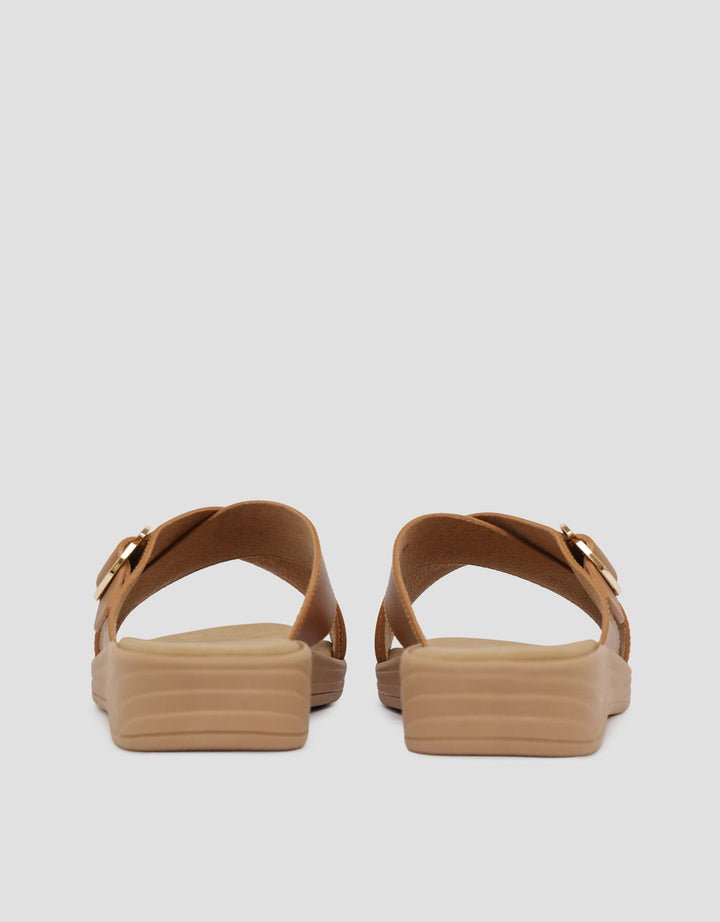 St. Yves Buckle Sandal Slipper Wanita