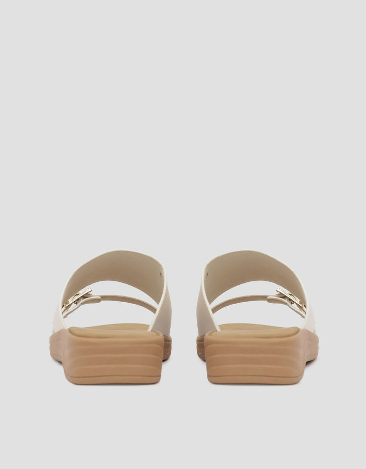 St. Yves One Buckle Sandal Slipper Wanita