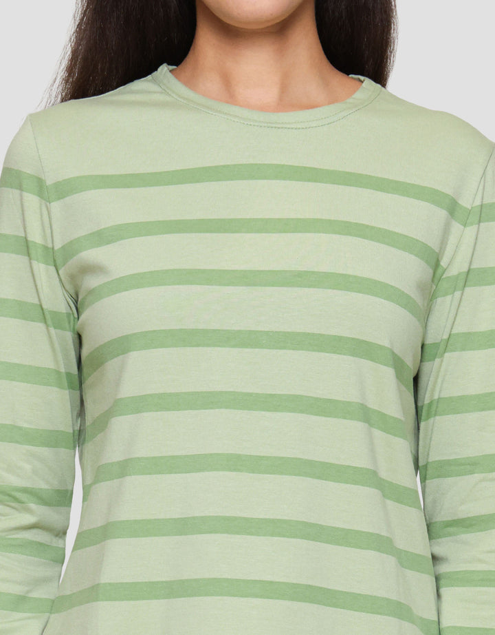 Exit Zira Kaos Wanita