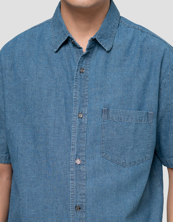 Nevada Plain Regular With Pocket Kemeja Denim Pria