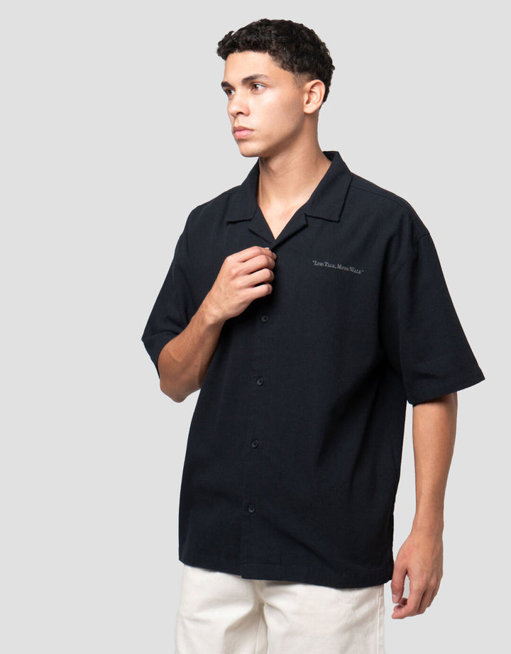 Nevada Boxy Fit Camp Collar With Bordir Style Kemeja Pria