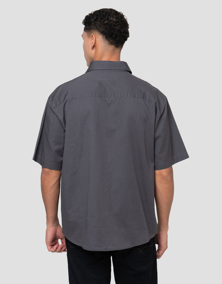 Nevada Plain Basic Twill Bio Wash Regular Fit Kemeja Pria