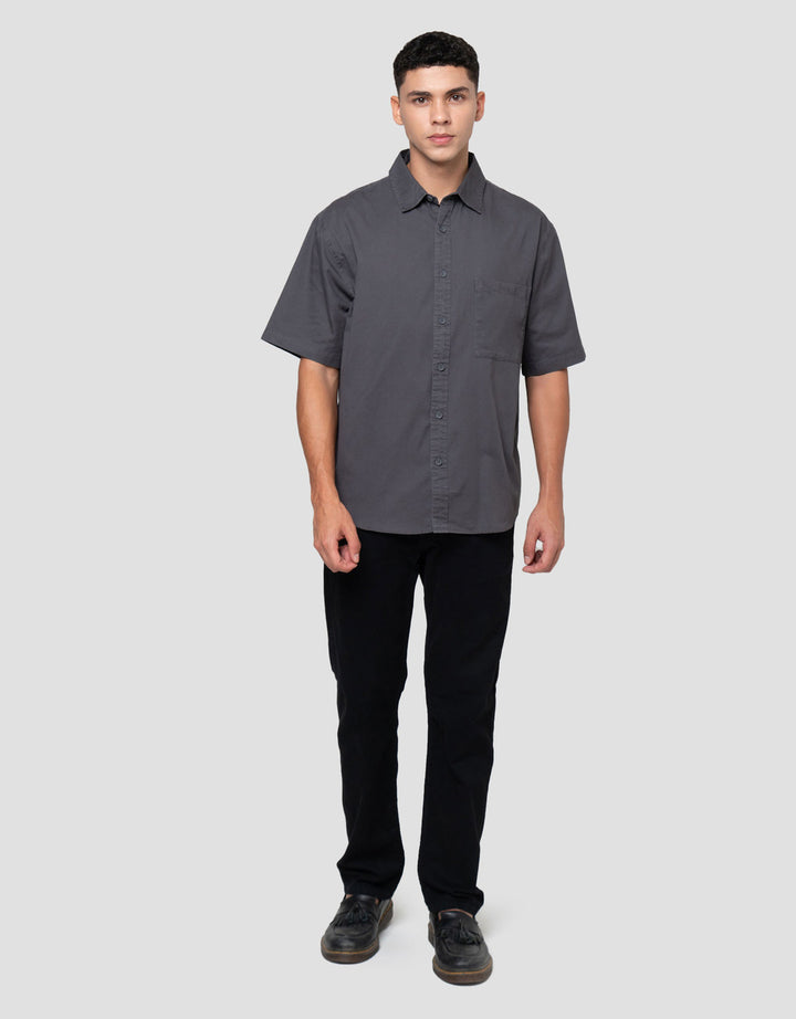 Nevada Plain Basic Twill Bio Wash Regular Fit Kemeja Pria