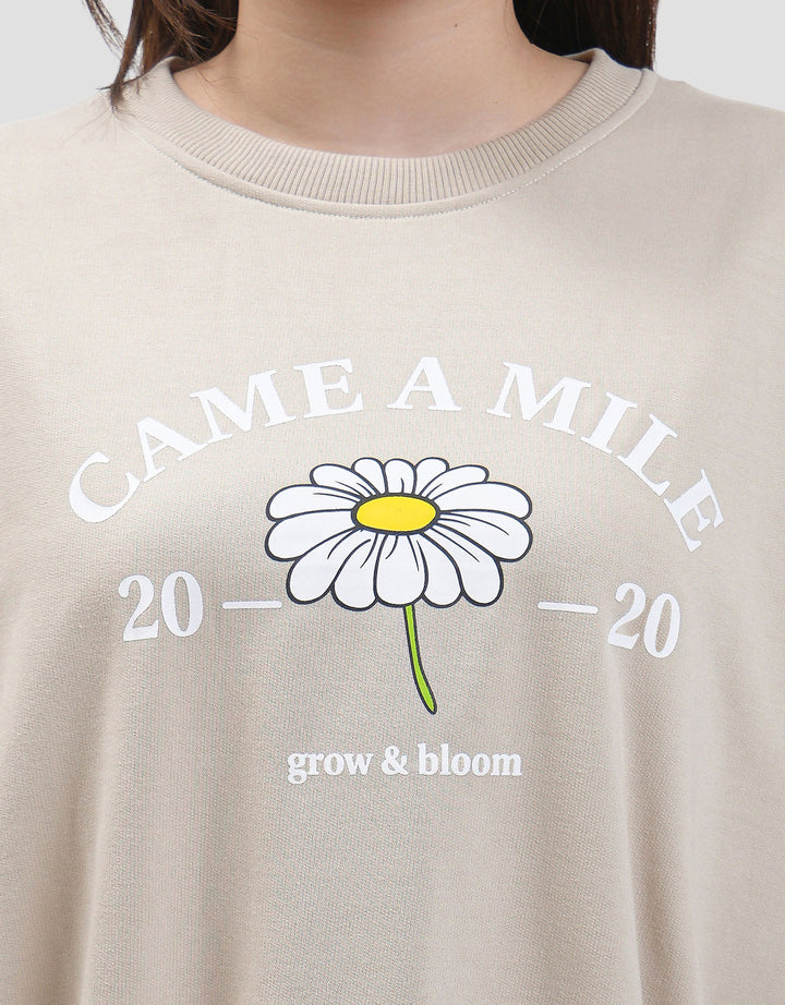 MXM NEVADA BUNGA CAME A MILE SWEATER WANITA