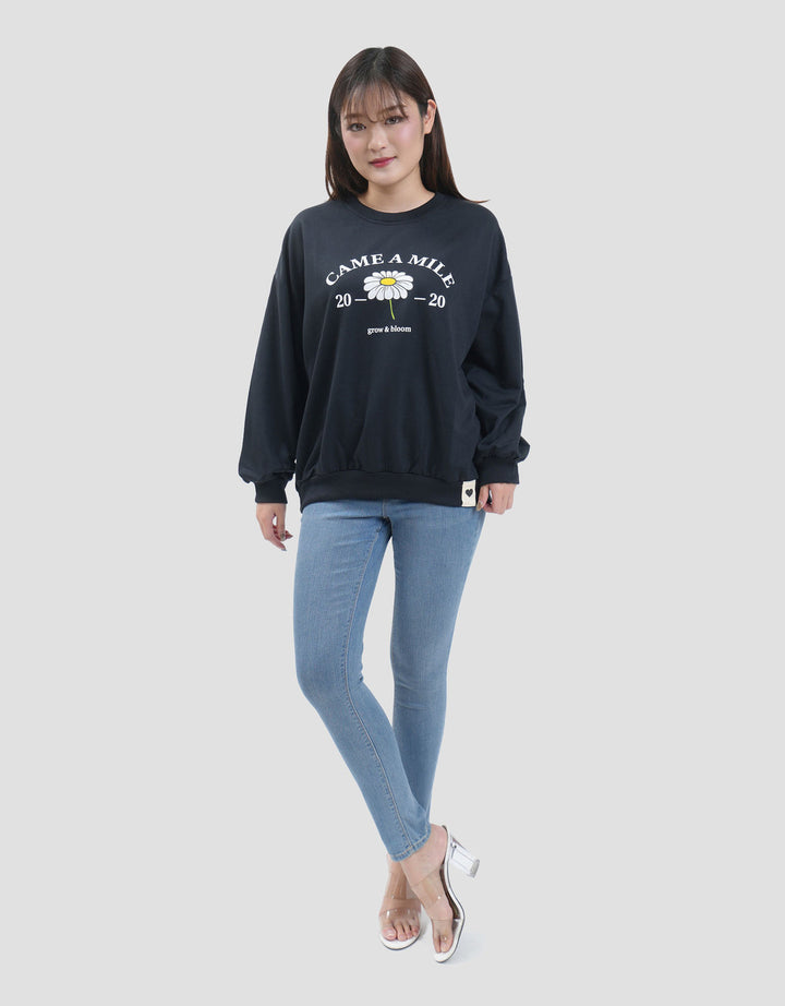 MXM NEVADA BUNGA CAME A MILE SWEATER WANITA