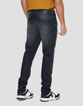 Nevada Spray Washed Tapered Fit Celana Denim pria