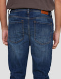 Nevada Spray Washed Tapered Fit Celana Denim pria