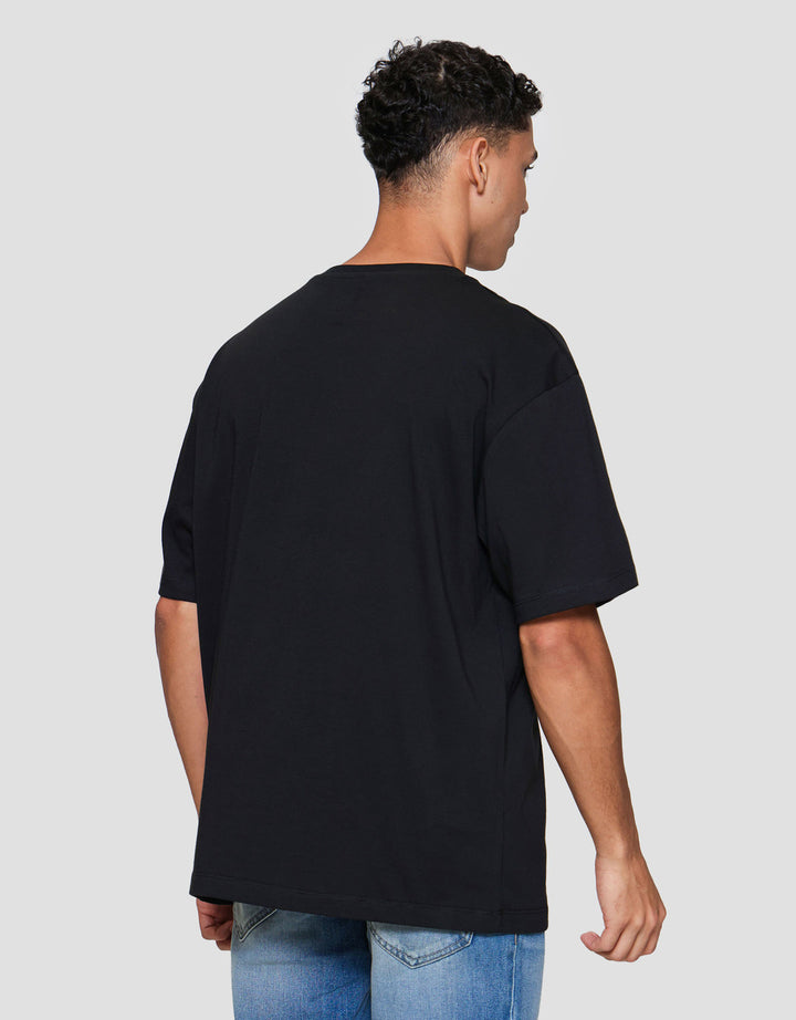 Aos Universal Music Theme Rockstar Kaos Pria