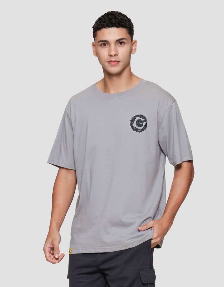 Nevada Universal Minion Print Kaos Pria