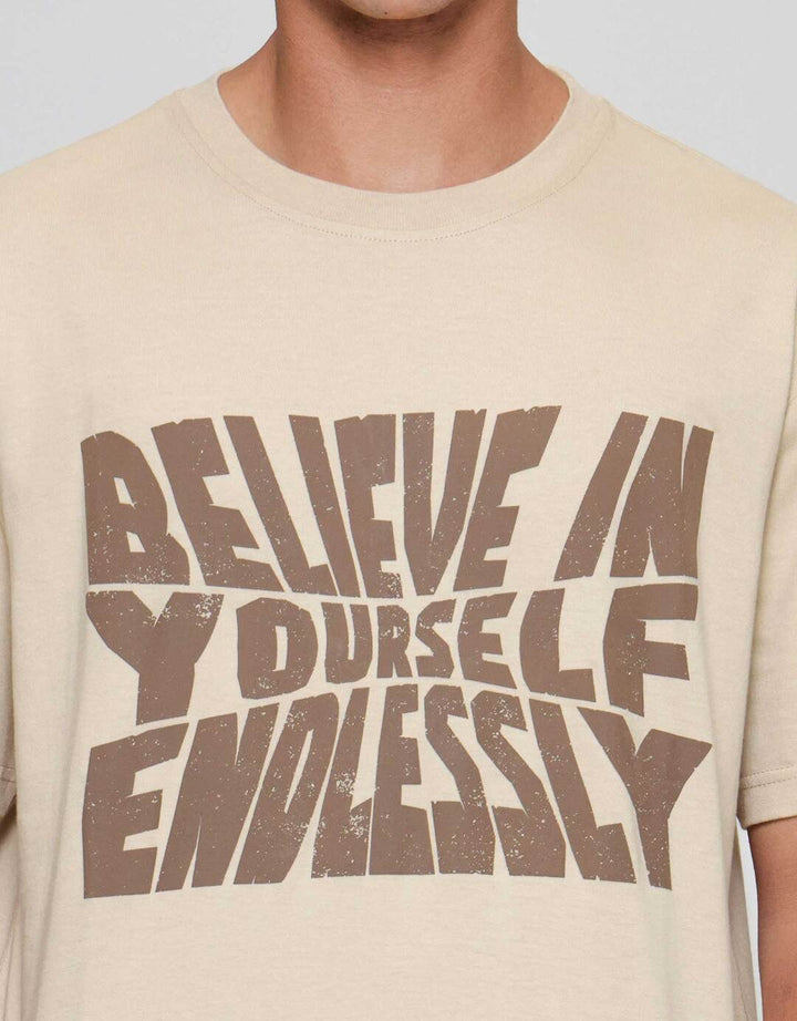 Nevada Backprint Wording Style Believe Kaos Pria