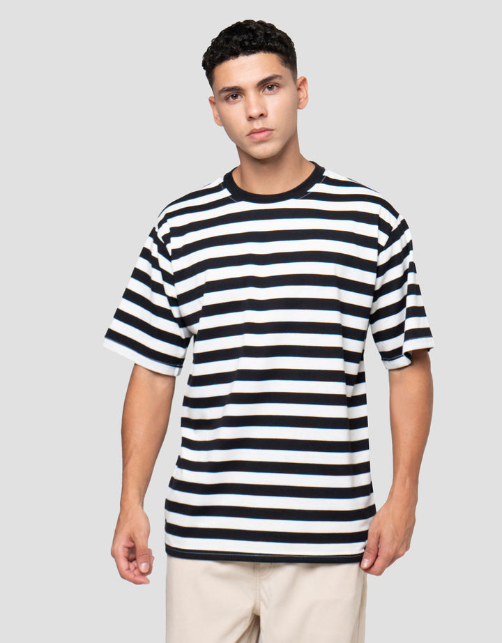 Nevada Stripe Small Stripe Kaos Pria