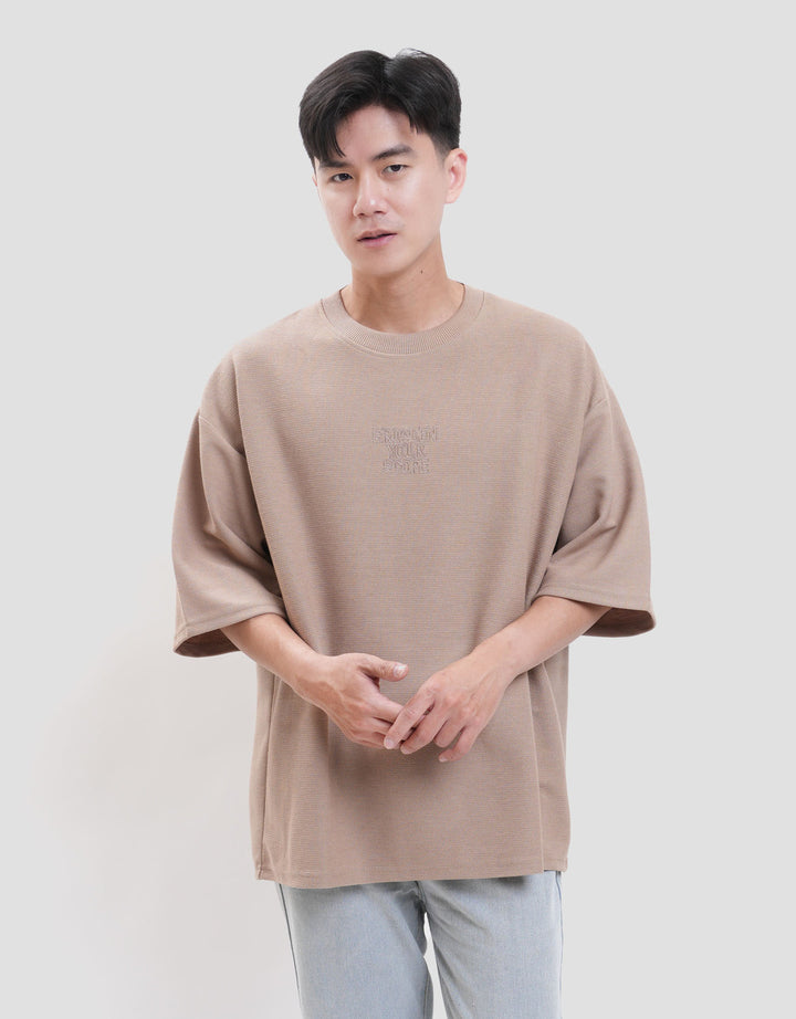 Nevada Texture Bordir Broaden Your Scope Kaos Oversize Pria