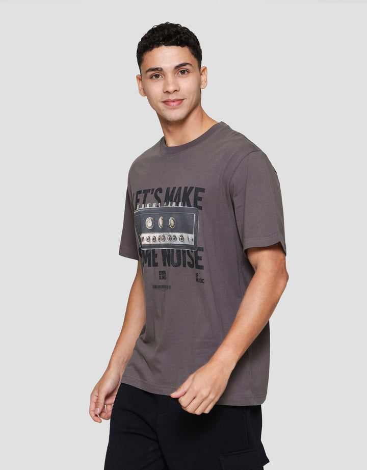 Nevada Photoprint Retro - Style Noise Kaos Pria