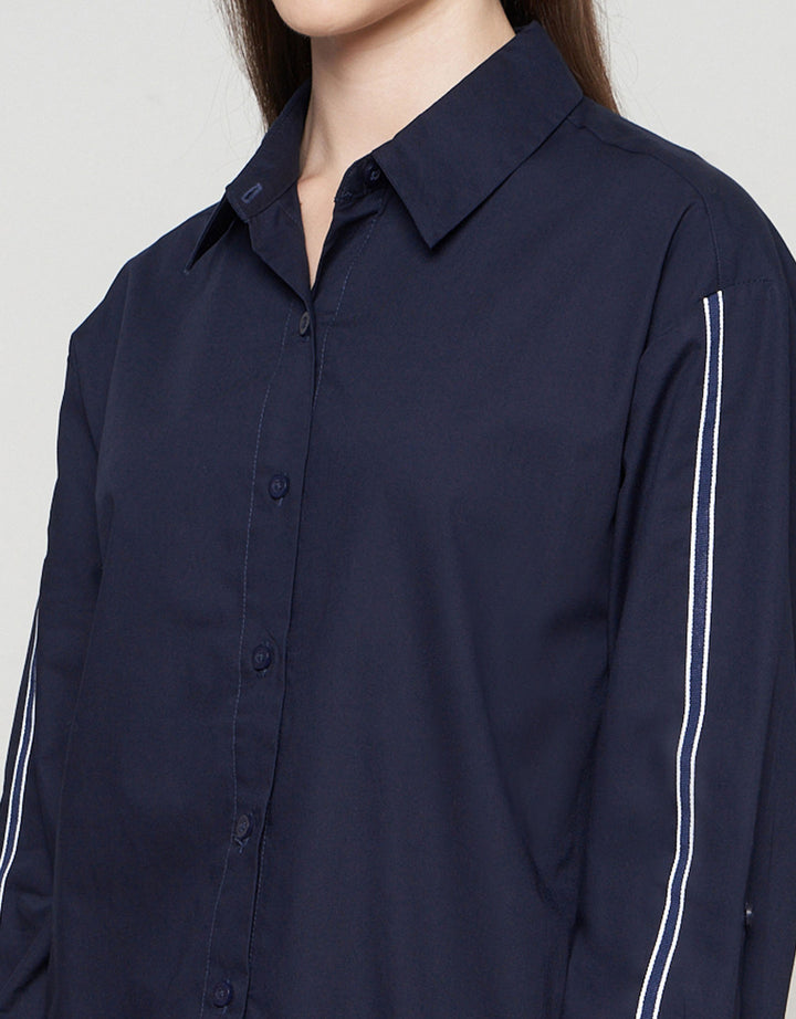 Connexion With Stripe Kemeja Wanita