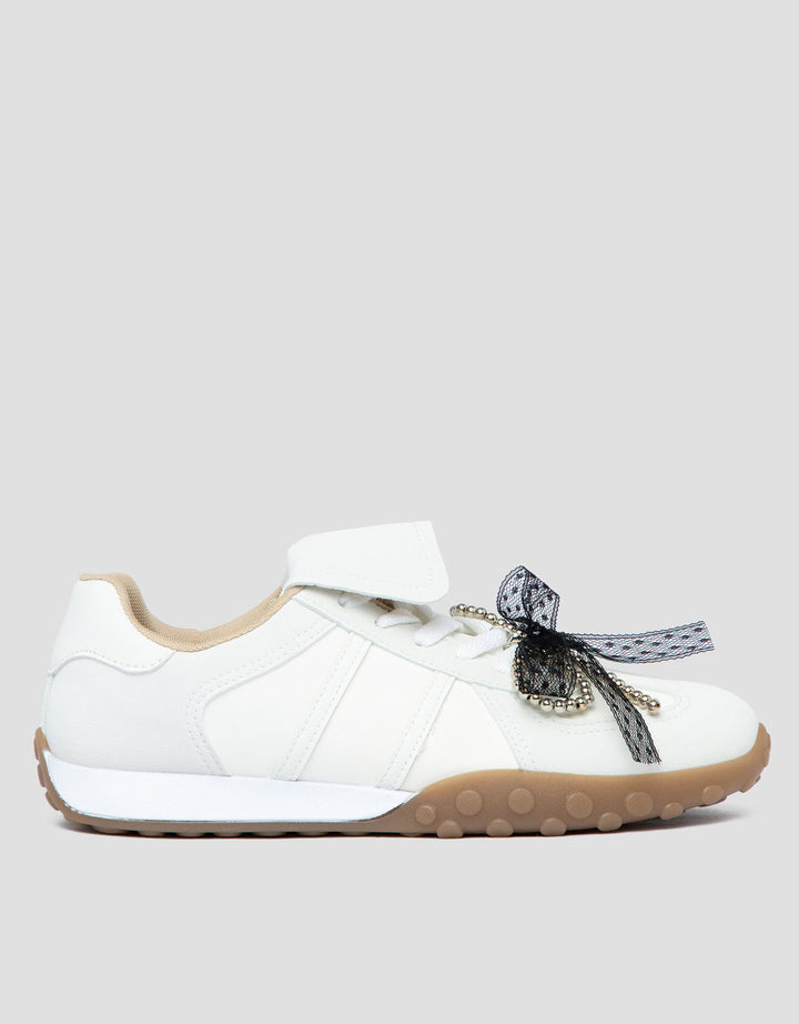 Nevada Pita Chain Sepatu Sneakers Wanita