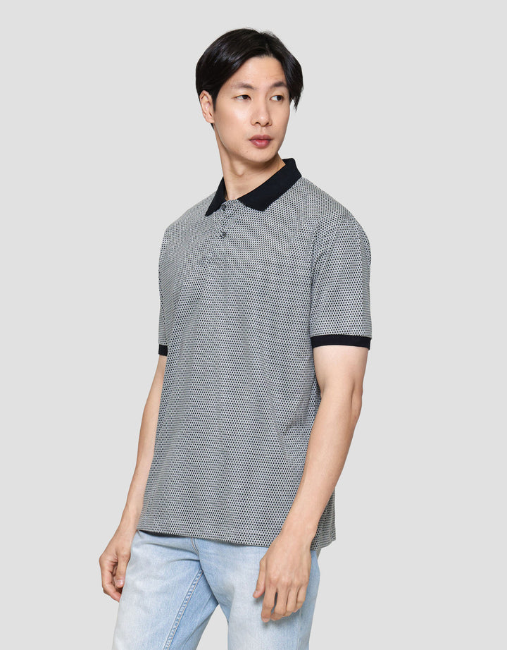 MxM Cole Print Motif Segitiga Kaos Polo Pria