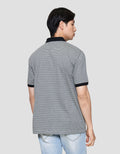 MxM Cole Print Motif Segitiga Kaos Polo Pria