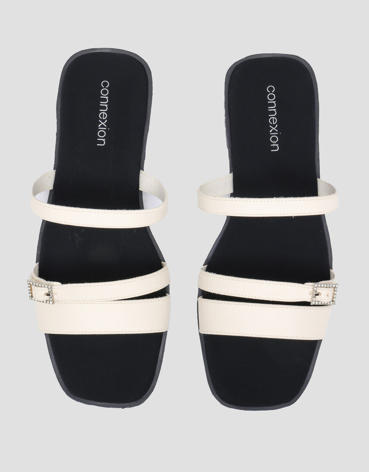Connexion Buckle Sandal Slipper Wanita