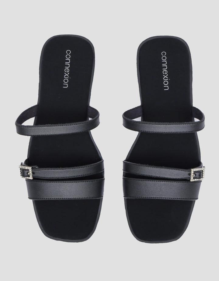 Connexion Buckle Sandal Slipper Wanita