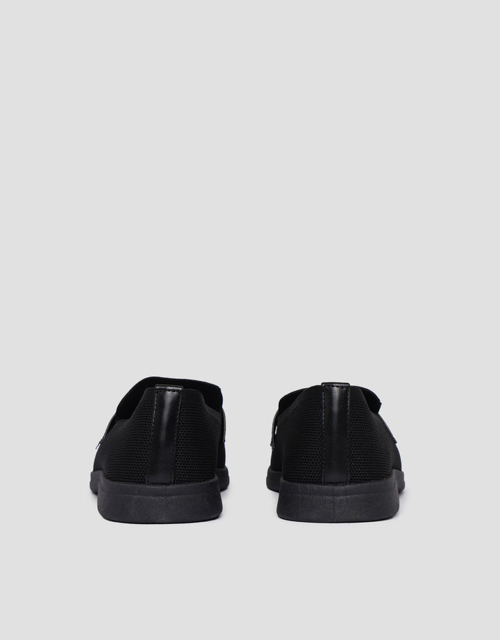 Connexion Sepatu Slip On Vsch16 Wanita