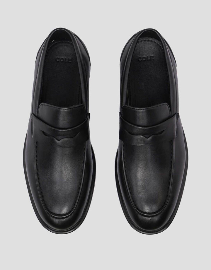 Cole Sepatu Slip On Lowe02 Pria