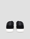 COLE SEPATU SNEAKERS RHODE PRIA