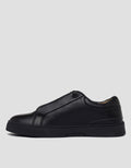 COLE SEPATU SNEAKERS ROB PRIA
