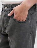 Cole Holly Denver Tapered Fit Celana Denim Pria