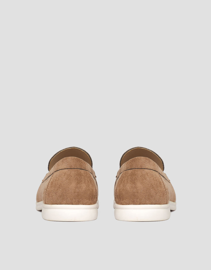Cole Sepatu Slip On Maxim Pria