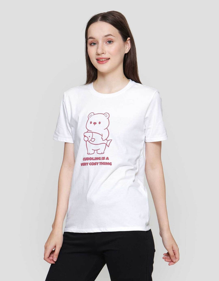 Nevada Solid Bb Reg Cvc Cuddling Bear Kaos Lengan Pendek Wanita