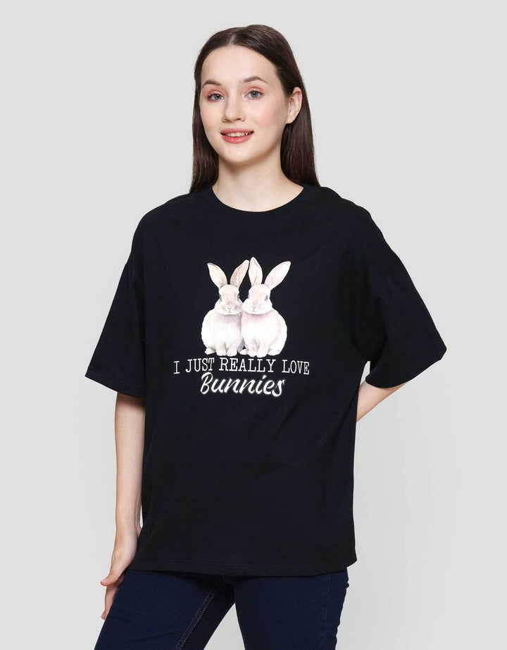 Nevada Oversize Comb Bunnies Kaos Lengan Pendek Wanita