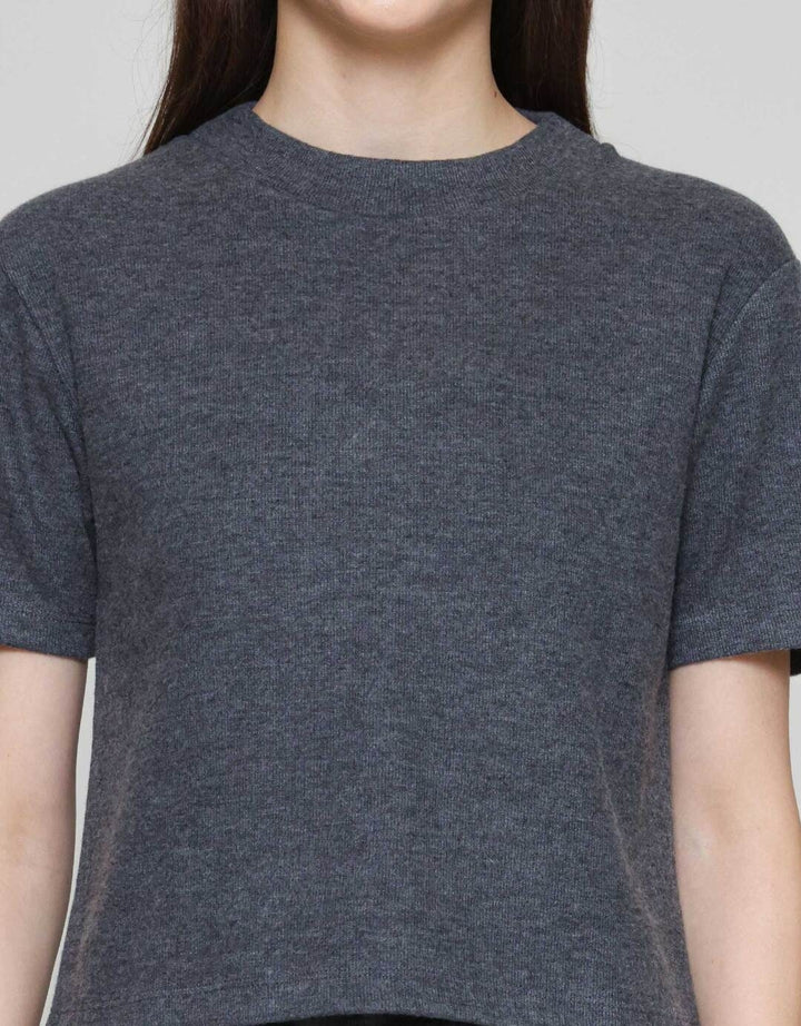 Nevada Solid Sueding Knit Kaos Crop Wanita