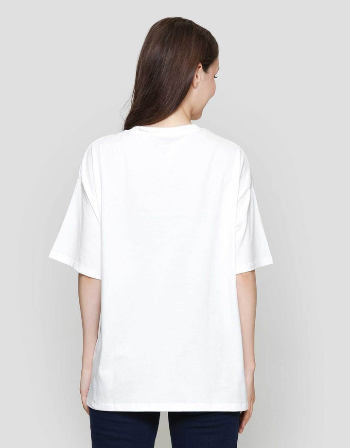 Nevada Oversize Comb All Too Well Kaos Lengan Pendek Wanita