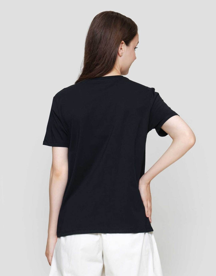 Nevada Comb Butterfly Kaos Lengan Pendek Wanita