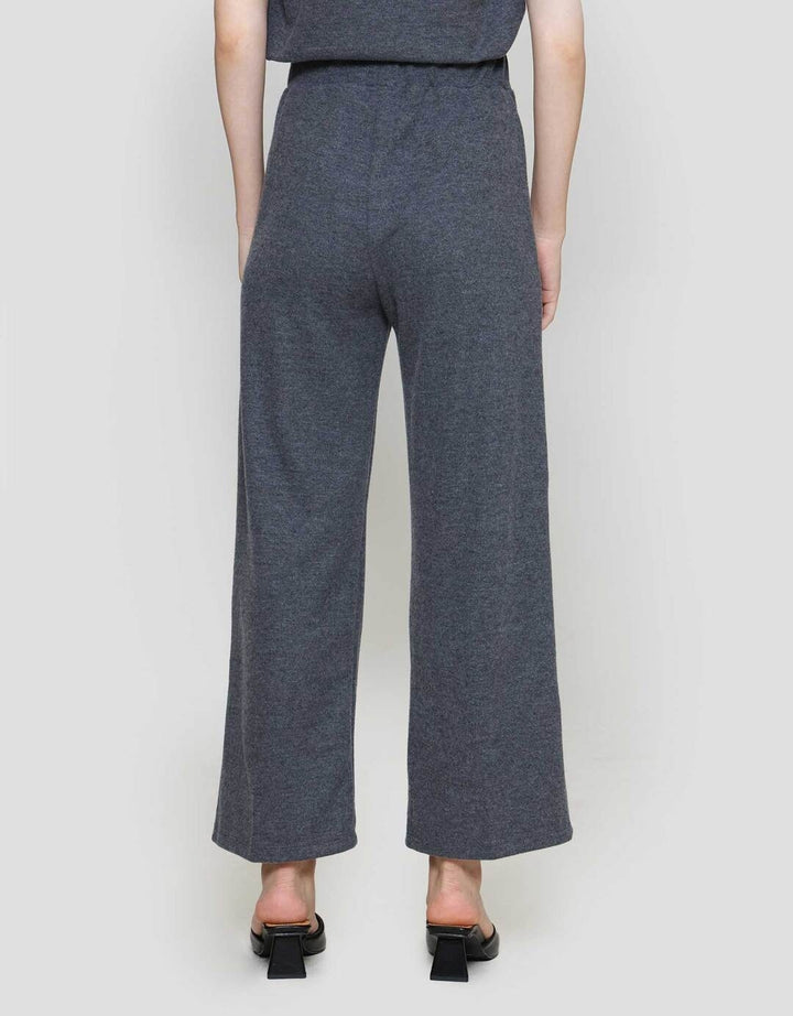 Nevada Sueding Knit Wide Leg Celana Panjang Wanita